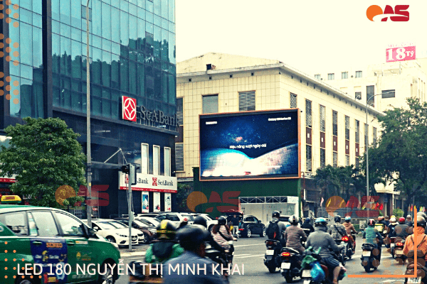 Quảng cáo trên Màn hình LED ngoài trời – Samsung đồng hành cùng OAS tại LED 180 Nguyễn Thị Minh Khai, Quận 3